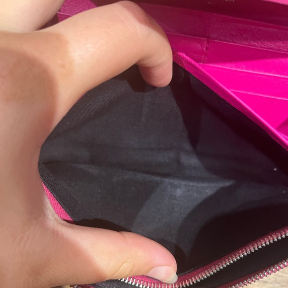 Authentic Balenciaga leather wallet - Picture 5 of 9